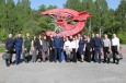 Слушатели Екатеринбургского филиала Московской академии Следственного комитета имени А.Я. Сухарева возложили цветы к памятникам на Аллее ратной славы